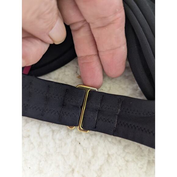 Victorias Secret Black Bikini Top Size 34D Crochet Racerback Padded Underwired - Picture 5 of 8